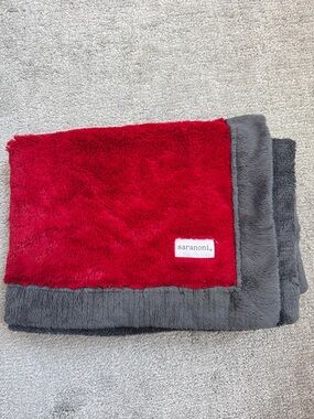 Saranoni Plush Red & Gray Toddler Baby Blanket
